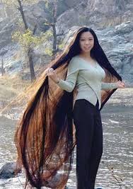 Longest Hair Women 30 Girls With Longest Hair In The World Long Hair Styles Long Hair Girl Long Hair Women