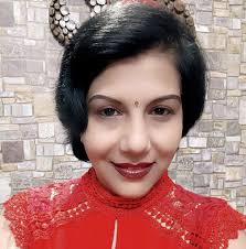 Bathroom key box mein soap hai, Insaan key dil mein hope hai, Zindagi key  colour mein dope hai🙏