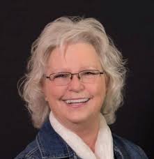 Gail Vanbroekhuizen's Instagram, Twitter & Facebook