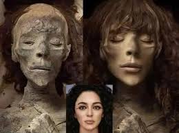 Statuette of the lady Tiye, 1390–1349 BC, made of wood, carnelian, gold,  glass, Egyptian blue and paint, height: 24 cm, in the Metropolitan Museum  of Art (New York City)