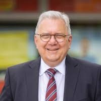 100+ Profile mit dem Suchbegriff „Brandner“