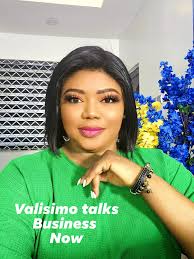 Thanks to Queen Latiphart, a member of this group, I was able to make this  smoked dress for a client. Procedures, for a hip of 44", I used a two yards  fabric,