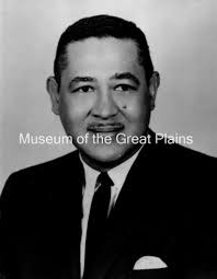 I am reading a book The Power Broker, a biography of Robert Moses. They  mentioned the North Woodside Community Association, is anyone familiar with  it and is it still in existence? |