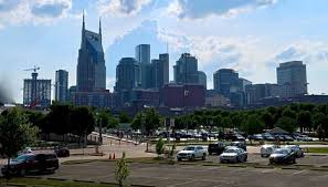 At least three people taken to hospital for treatment following downtown #nashville explosion, according to officials; Maaranpaana Nashville Tennessee Stetsonit Steel Kitarat Ja Pilvenpiirtajat Ovat Osa Kantrituristin Paratiisia Matkat Ilta Sanomat