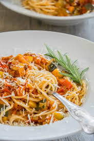 Gesunde Pasta Mit Gemusesugo Oats And Crumbs Rezept In 2020 Rezepte Pasta Mit Gemuse Einfache Gerichte