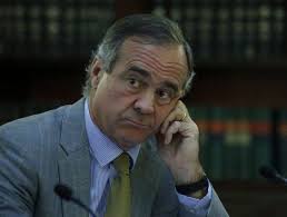 Ignacio Walker es abucheado en redes tras sugerir que Chile regale madera a  Francia para Notre