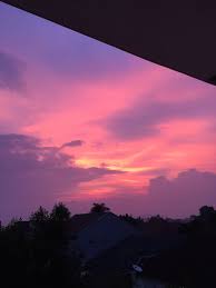 Ini ternyata yang terjadi dibalik indahnya cahaya langit senja. Senja Phong Cáº£nh Canh