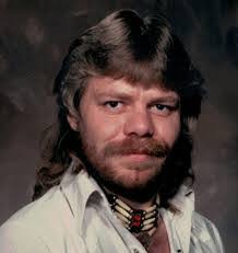 Robert Shane's Instagram, Twitter & Facebook