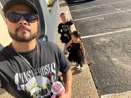 Minding my business 📝✓🫡