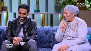 أحبه ولا يوجد بينهما أي كره، وأرفض التدخل في. Ø­Ø³ÙŠÙ† Ø§Ù„Ø´Ø­Ø§Øª ÙØ§Ø¬Ø¦Ù†Ø§ ÙˆØ¨Ø§Ø³ Ù‚Ø¯Ù… Ø§Ù…Ù‡ Ø¹ Ø§Ù„Ù‡ÙˆØ§ ÙˆØ§Ø¯Ø§Ù‡Ø§ Ø§ØºÙ„Ù‰ Ù‡Ø¯ÙŠØ© Ù…Ø¹ÙƒÙ… Ù…Ù†Ù‰ Ø§Ù„Ø´Ø§Ø°Ù„ÙŠ Youtube