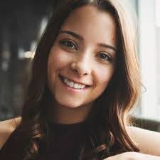 Julie Leboeuf's Instagram, Twitter & Facebook