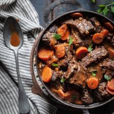 Daube Ou Boeuf Carottes Au Vin Blanc Comme Un Avant Gout Daube De Boeuf Plats En Cocotte Recette Boeuf Mijote