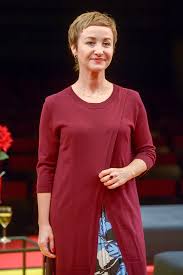 Un grupo de adolescentes adictos a las tecnologías tienen que ir a un. Kim Jest Gabriela Muskala To W Niej Zbigniew Zamachowski Ma Znajdowac Oparcie Po Rozstaniu Z Zona