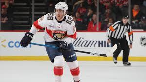 Join facebook to connect with mike hoffman and others you may know. Mike Hoffman Extends Panthers Franchise Points Streak To 15 Sporting News