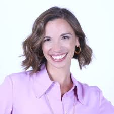 Lea Kaufman's Instagram, Twitter & Facebook