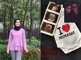 Bu profilde intan liana hakkında ayrıntılı bilgileri inceleyebilirsiniz. Alhamdulillah Tahniah Ex Madu Ucapan Intan Liana Saleh Bila Ditanya Fasal Izreen Azminda Kini Hamil 3 Bulan Media Hiburan