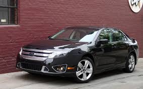 There are four available powertrain options, one of which can be in most guises, the fusion pairs a comfortable ride with agile handling for an engaging driving experience. First Drive 2010 Ford Fusion Sport