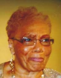 Queen Wright's Instagram, Twitter & Facebook