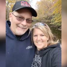 Fundraiser for Carrie Hooker by Jill Rivard : Memorial and medical expenses  to help Carrie