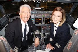 Gma American Airlines Captain Flies With His Daughter As First Officer American Airlines Pilot American