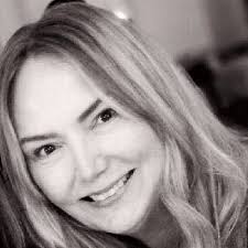 Terra Barnes (@tbarsday)