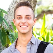 It also offers some online tools for personal finance management. Jordan Paris Is A 21 Year Old Author Web Developer Podcast Host And Former College Athlete Seen In Men S Health Yahoo Finance And Nasdaq As A Beacon Of Light For Inspiring People From All Walks