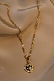 Amore Heart Necklace In 2020 Fashion Necklace Cute Jewelry Jewelry Trends