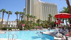 Mandalay Bay Pool Delano Pool Walkthrough At Mandalay Bay Beach Club 2021 Youtube