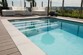 Betonmassivbecken Pool Whirlpool Schwimmbader