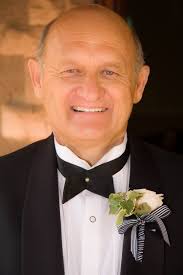 Groete Oom Dirk de Hart Dankie vir al jou stories , verhale, geskiedenis en  grappies, en en daai swembad skoonmaak projek van ons. Jy was groot deel  van Kroonstad en sy mense!