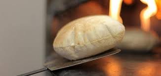 رؤية الخبز في منام العزباء: ØªÙØ³ÙŠØ± Ø­Ù„Ù… Ø§Ù„Ø®Ø¨Ø² Ù„Ù„Ù…ØªØ²ÙˆØ¬Ø© ÙˆØ´Ø±Ø§Ø¡ Ø§Ù„Ø®Ø¨Ø² Ù„Ù„Ø¹Ø²Ø¨Ø§Ø¡ ÙˆØ§Ù„Ø­Ø§Ù…Ù„ Ù…ÙˆÙ‚Ø¹ Ø²ÙŠØ§Ø¯Ø©