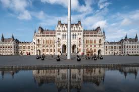 Money transfer quick pay money transfer to a bank account pay for. Kossuth Ter Wikipedia