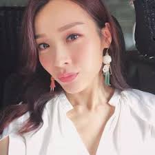 李佳芯 周嘉洛被選為網民心目中應跳槽viutv藝人 十大排行榜竟然有這幾位資深藝人… 近日有網民發起投票選出最想哪位tvb藝人跳槽viutv？ 而結果顯示李佳芯及周嘉洛得票最多，當中亦有數位資深藝人亦一起打入十大排名榜上! æŽä½³èŠ¯çš„instagramä¸»é¡µ Aliaime Instagramç½'é¡µç‰ˆinså®˜ç½'
