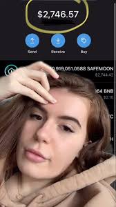 follow for my safemoon journy 🚀🚀 #safemoon #astronaut￼ #crypto