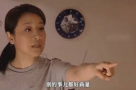 妻子强迫丈夫喝自己的洗脚水，不料惹怒丈夫离家出走