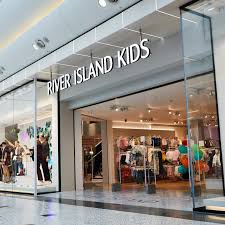Style starts here 💁‍♀️ #imwearingri menswear:@riverislandman kidswear: River Island Kids White Rose Shopping Centre