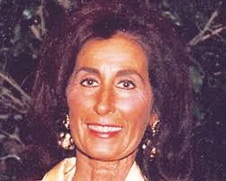 Barbara Bennington's Instagram, Twitter & Facebook