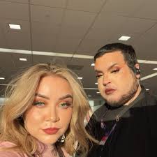 Amy Lett (@amy_does_life_) • Instagram photos and videos