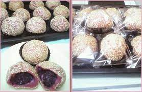 Kue tradisional ini merupakan karya asli para leluhur bangsa kita tempo dulu. Resep Onde Onde Ubi Jalar Ungu Balut Ketan Enak