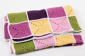 Dieser pinnwand folgen 339 nutzer auf pinterest. Hakeldecke Aus Vielen Einzel Granny Square Gehakelt Decke Lesedecke Handarbeit Plaid Im Boho Style