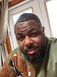 Tyler Holstein's Instagram, Twitter & Facebook