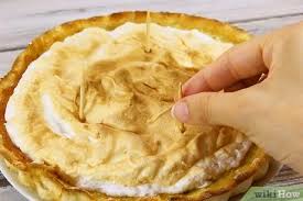 Tupperdose, alufolie, gefrierbeutel, tortenbehälter etc., einen kühlen ort zum lagern, eisfach schwierigkeit: Zitronen Baiser Kuchen Aufbewahren Wikihow