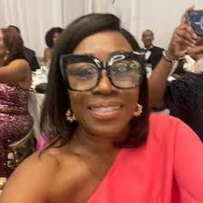 Paulette Robinson's Instagram, Twitter & Facebook