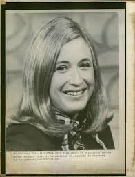 1981 NEW BARBARA BORIN WAS THE FIRST WOMAN HOST PRIMETIME TELE TELEVIS