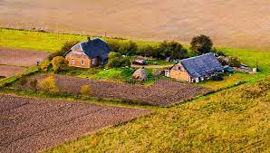 Kairiene audra und arunas bal bei ebay. Hauser In Der Landschaft Litauen Stockbild Bild Von Litauer Landschaften 52066949