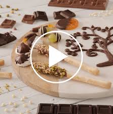 In questa veloce ricetta, ho guarnito delle gallette di riso (rice cakes) per creare un gustoso snack gluten free più economico di quello che si trova nei negozi alimentari. Ricetta Per Decorazioni Con Il Cioccolato Perugina Com