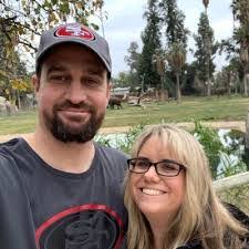 Devon Hilliard's Instagram, Twitter & Facebook