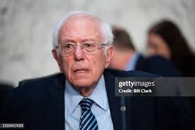 99 Bernie Hart Photos & High Res Pictures