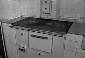Por un lado, podemos elegir cocina en función del precio. Vivencias Usos Y Costumbres En El Viejo Pamplona La Cocina Economica 1960 1975 Memorias Del Viejo Pamplona