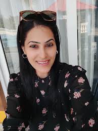 SunsilkGirlgiri #powerofsisterhood #karwachauth This was my 6th Nd my  hubby's 7th Karwa Chauth fast after our marriage.. in 2019, wen I was  pregnant with my 2nd child, due to health issues I